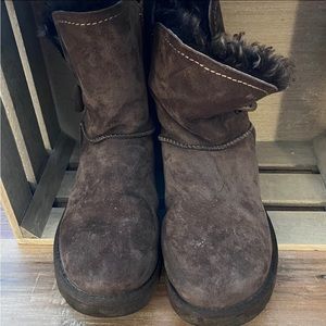 UGG Women Meadow Chocolate Brown Fur Lined